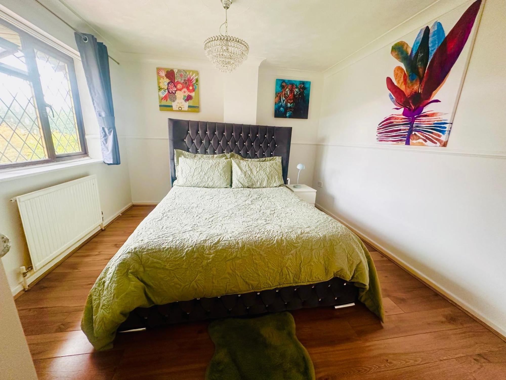 Home Away From Home Swindon Ngoại thất bức ảnh