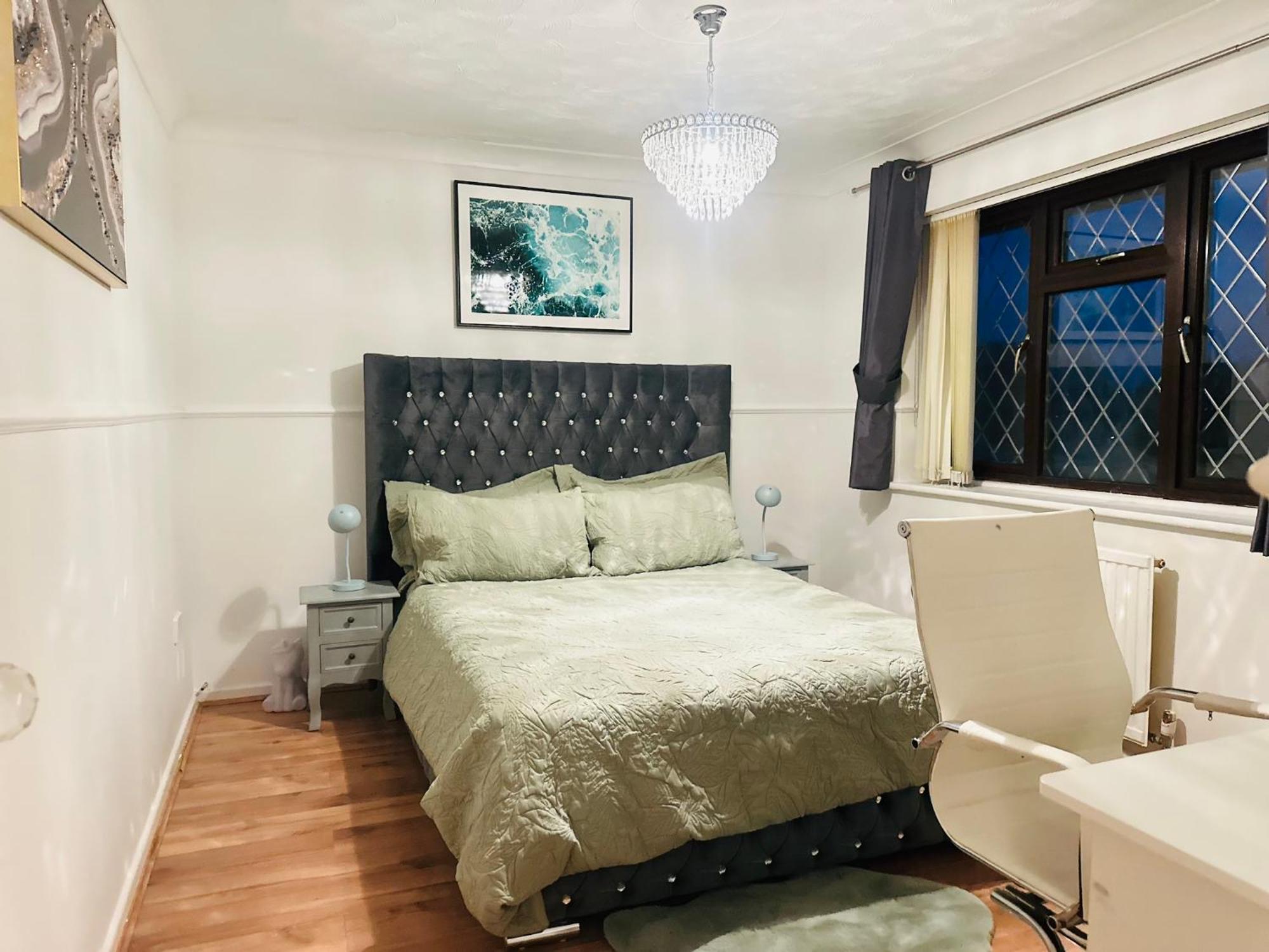 Home Away From Home Swindon Ngoại thất bức ảnh